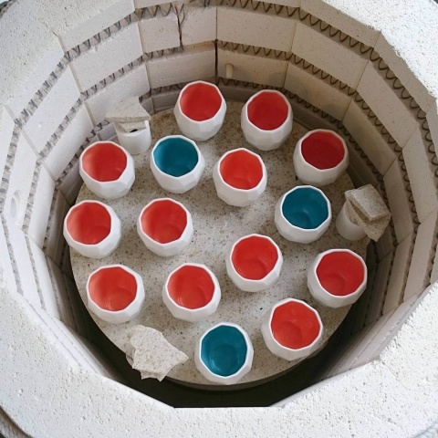 The next day after much #heat #whiteporcelain #firing #studiolorier