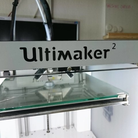A new toy arrived at the studio :) #3dprinting #3d #ultimaker2 #3dprint #studiolorier