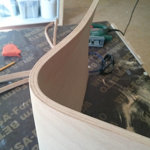 Getting the right curve with the #jigsaw #wood #multiplex #laminated #chair #studiolorier
