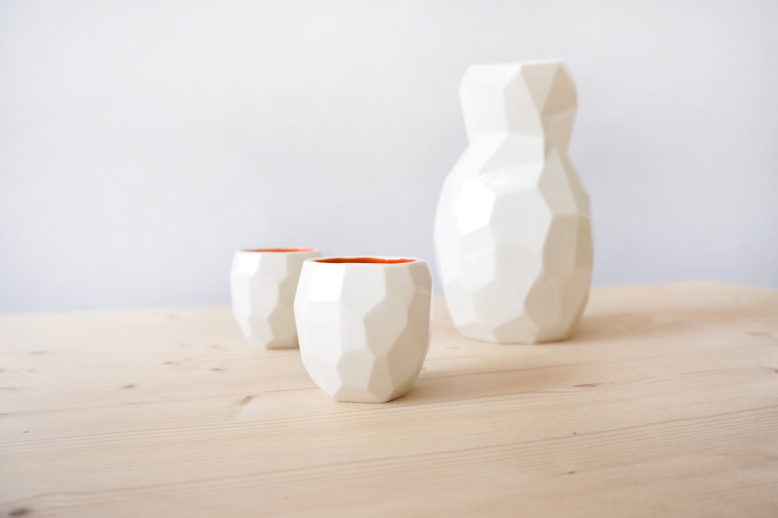 Poligon Sake Set