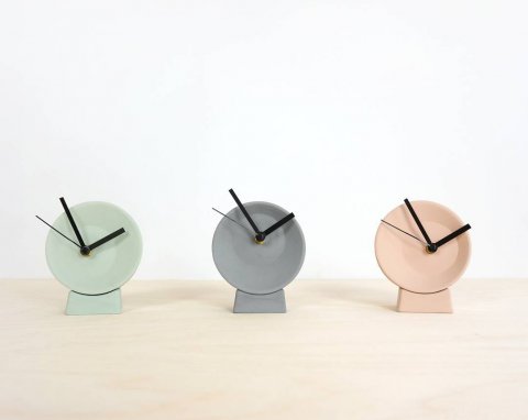 Our small desk clocks, available in 3 different colors