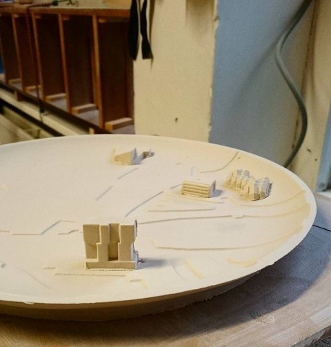 Fresh cast of the Rotterdam plate. Soon these will be ready to ship and will arrive before Christmas