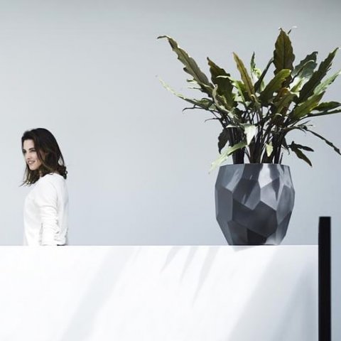 The pure.edge is a collaboration between elho and Studio Lorier. Now available in selected retail stores.edge