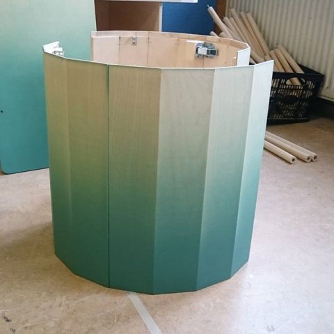 It is going to be a green gradient spay paint
