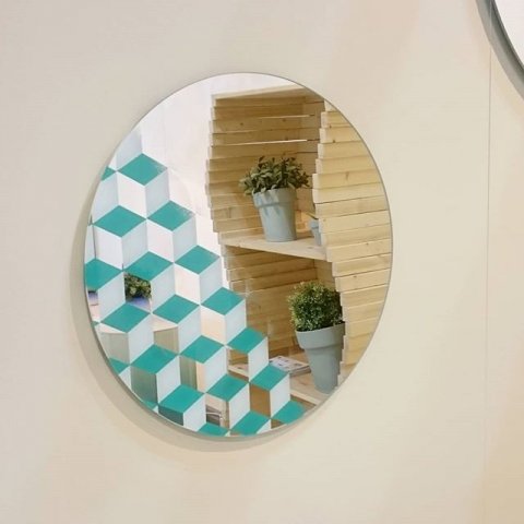 Refelction of the new Wave shelf in the new Cubic Mirror