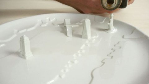 Let the soy sauce flow into the river.
A detail of our next city plate