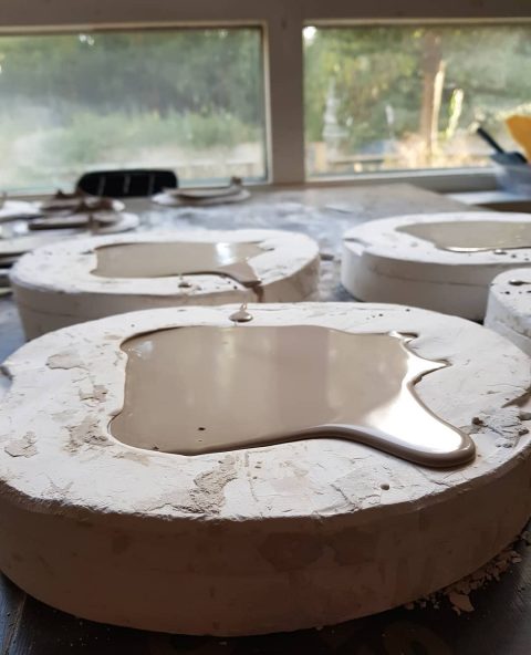 Detail: first step of casting is to let liquid clay set for aprox. 20 min to get a shell shape